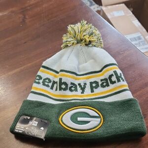 New Era Green Bay Packers Pom Beanie